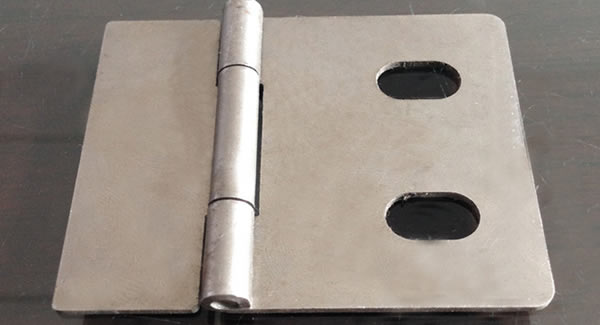 人道酬誠,業(yè)道酬精,廣有五金經(jīng)營企業(yè)真誠信用，制造東莞合頁精業(yè)求精?