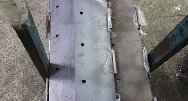 長合頁,長排鉸鏈等不銹鋼合頁的防銹防護(hù)保養(yǎng)知識(shí)